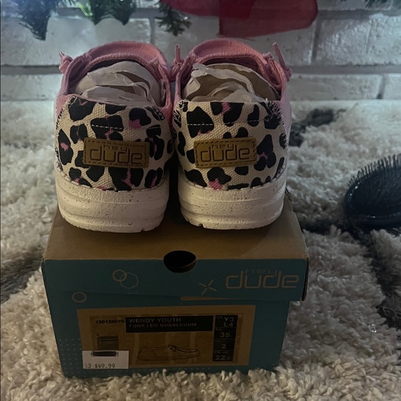 Hey Dude Kids Pink Moccasins with Leopard Print - Picture 7 of 7